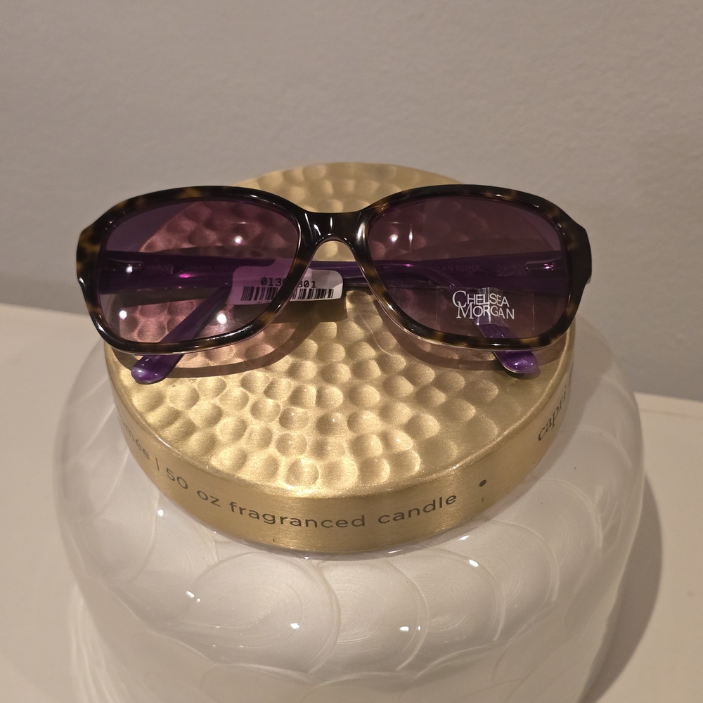 NWT Chelsea Morgan Sunglasses